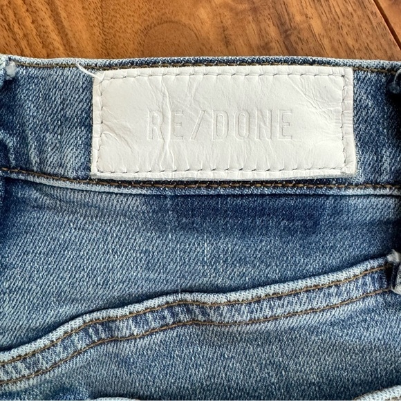 RE/DONE 90s High Rise Loose Jeans Button Fly Raw Hem Medium Wash Size 23 - Picture 7 of 15